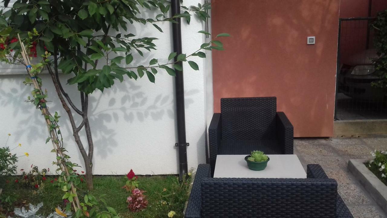 Tili Lägenhet Pula Exteriör bild